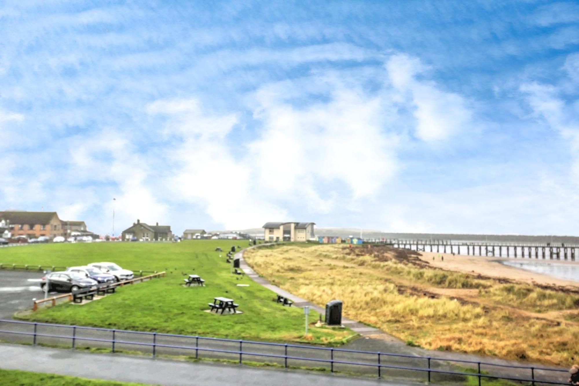 Vila Amazing Sea Views And Hot Tub Amble Exteriér fotografie
